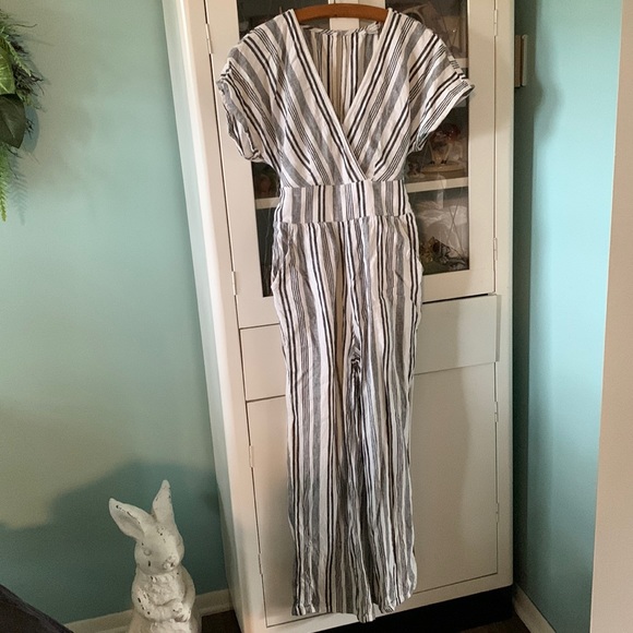 American Eagle sz XS jumpsuit romper euc - Picture 1 of 8